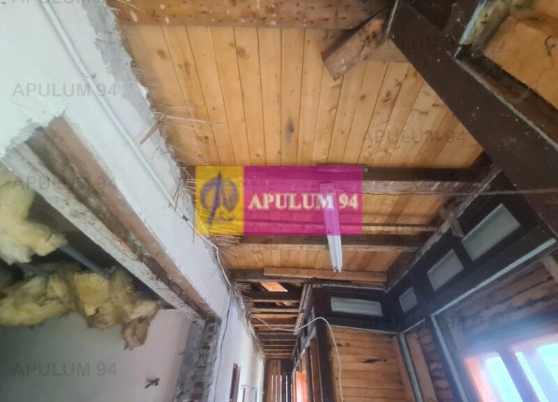Teren cu constructie de vanzare in Busteni - Zona Lidl