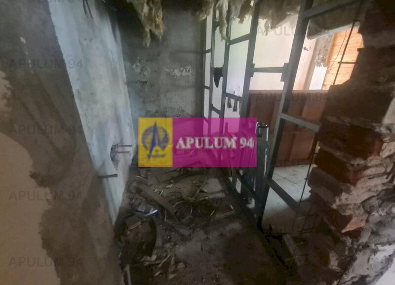 Teren cu constructie de vanzare in Busteni - Zona Lidl