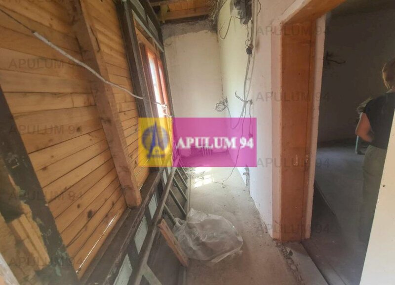 Teren cu constructie de vanzare in Busteni - Zona Lidl